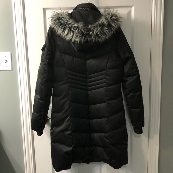 Woman’s down filled coat - Picture 3 of 5